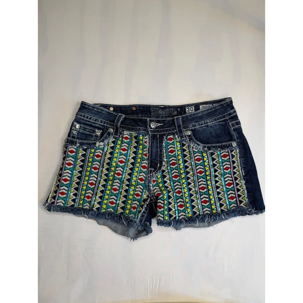 Miss Me Signature Aztec Embroidered Sequin Denim Shorts Dark Wash Size 30